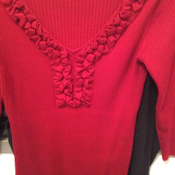 August Silk beautiful dark red fitted sweater - Picture 5 of 5